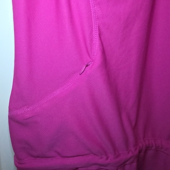 Athleta Women's Pink Short Sleeve Top Sz M - Picture 3 of 9